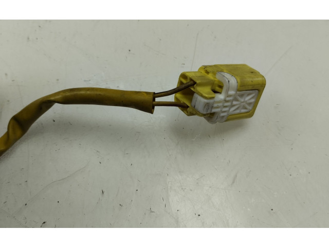 Подушка безопасности водителя Z10M940235 Mazda 323