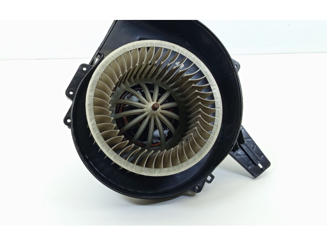 Вентилятор печки 6Q1820015C, BEHR Skoda Fabia Mk1 (6Y)