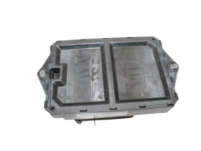 Блок предохранителей DX2314B476AG, 7370071830 Jaguar XF X250