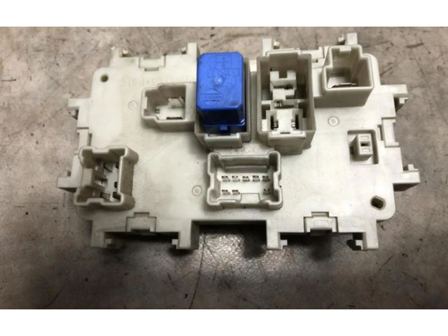 Pojistková skříňka Nissan Navara D40 2006