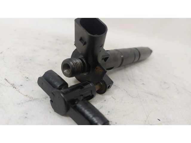 Форсунка 779787705    BMW X3 E83 для дизельного двигателя N47D20A 2