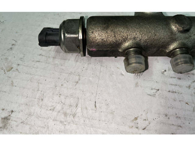 Топливная рампа    Mitsubishi L200  