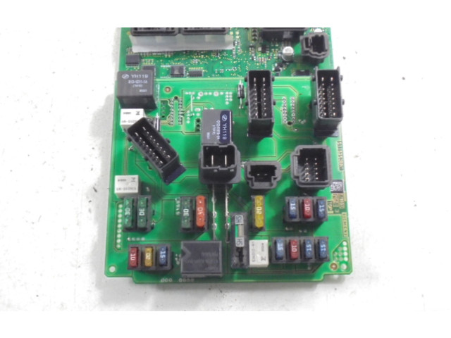   Pojistková skříňka S118263BN1, S118263BN1   Alpine C2 2003