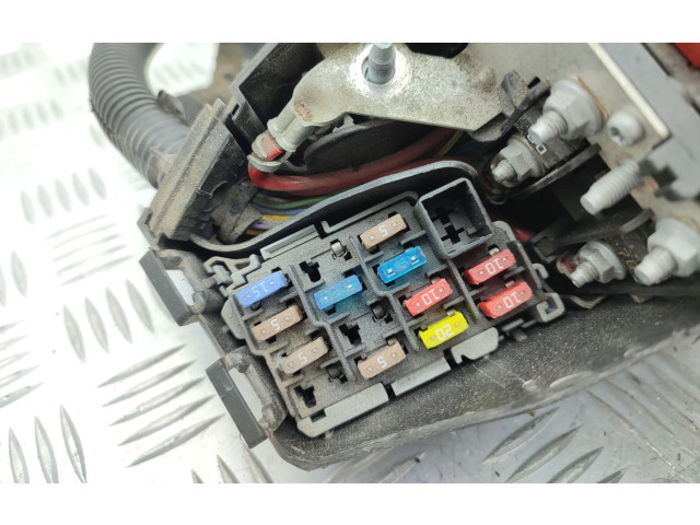 Блок предохранителей    Volvo XC70    