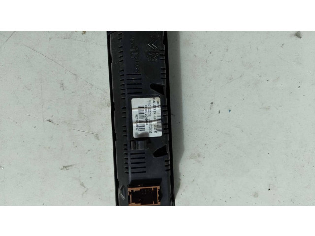 Дисплей    966663138002   Peugeot 3008 I