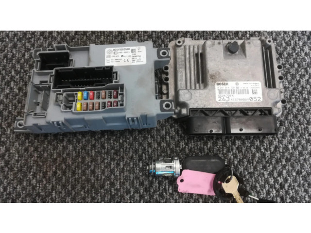 Блок управления двигателем Блок управления 0281018720, 55247014 Fiat Doblo