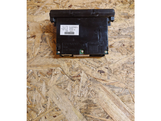 Дисплей    31268051, 69199100   Volvo C30