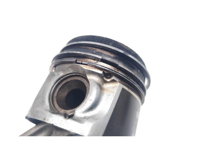  Поршень с шатуном BHY(DV6FD) BHY, DV6FD  Peugeot Partner  