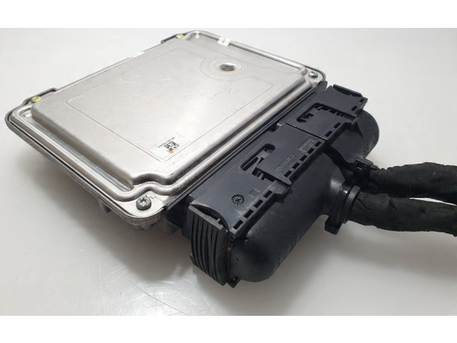 Блок управления двигателя    Audi A3 S3 8P