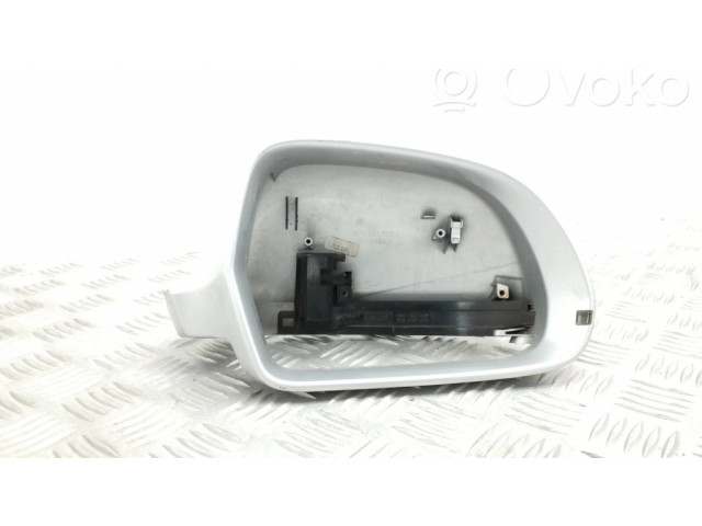 Пластиковая отделка зеркала