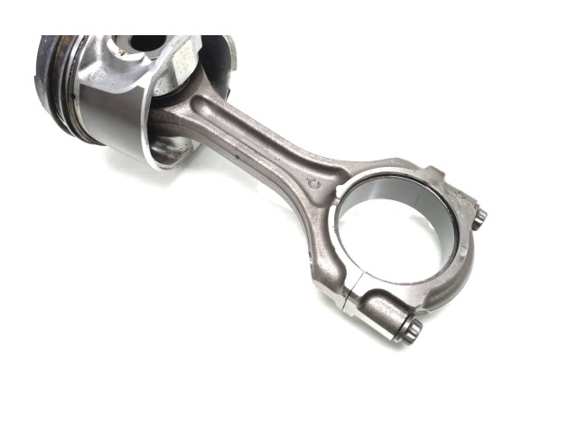 Поршень с шатуном 4N14 Mitsubishi Outlander