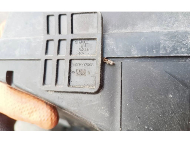 Блок предохранителей  MB700200B   Subaru Forester SH    