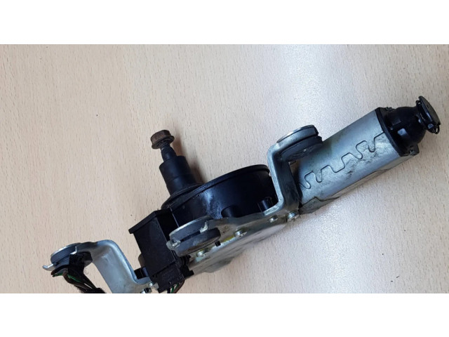 Моторчик заднего дворника 1Z9955711C, 443122336017    Skoda Octavia Mk2 (1Z)