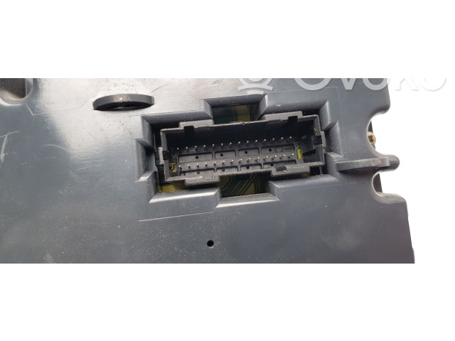 Панель приборов 1H6919033B Volkswagen Golf III