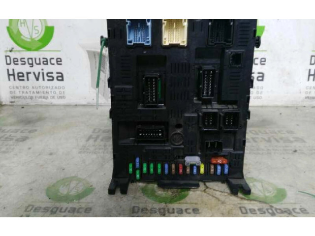 Блок предохранителей  966405908001, 0090012   Citroen C5    
