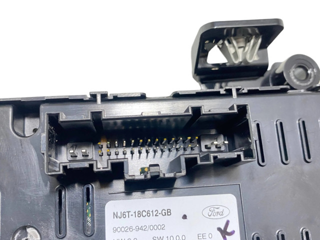Блок управления климат-контролем NJ6T18C612GB   Ford Escape IV
