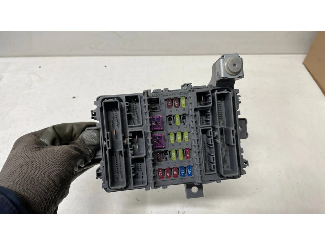 Блок предохранителей TL0G810 Honda Accord