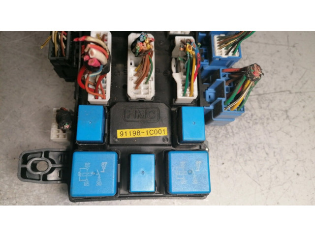 Блок предохранителей 911981C001 Hyundai Getz