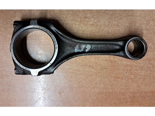 Шатун  A6170300420    Mercedes-Benz W123  