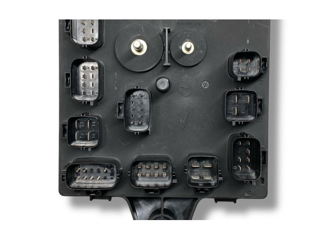 Блок предохранителей 518992102, AW9314A073AD Jaguar XJ X351