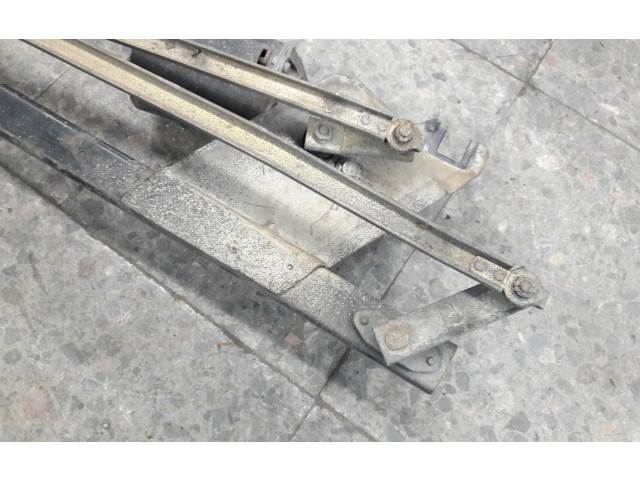 Зеркало электрическое        Peugeot 305   -  года   