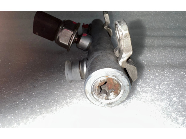 Vstřikovací lišta 059130090AB, 057130764C   Audi Q7 4L    BUG 