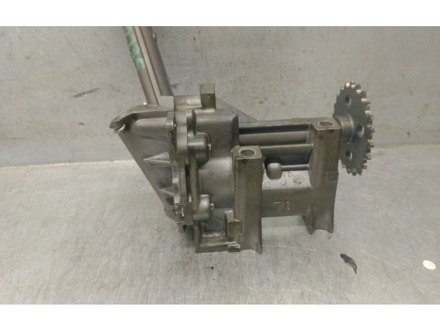 Масляный насос K9K A8 8200307174 Renault Kangoo II