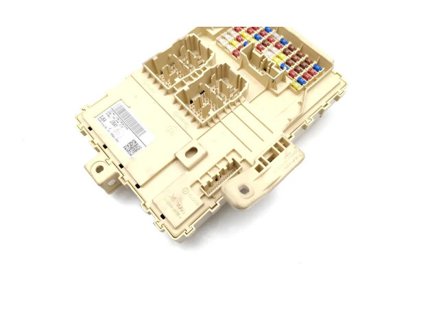 Блок предохранителей 91950-J7641 KIA Ceed