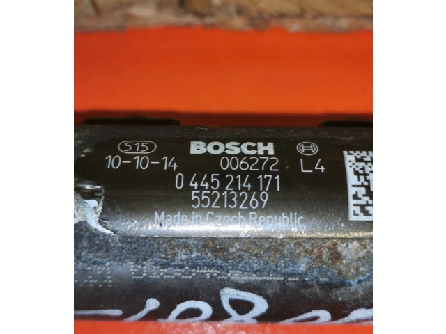 Топливная рампа 55213269, 006272 Saab 9-3 Ver2