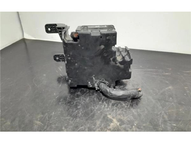 Блок предохранителей 91221-2P772 KIA Sorento