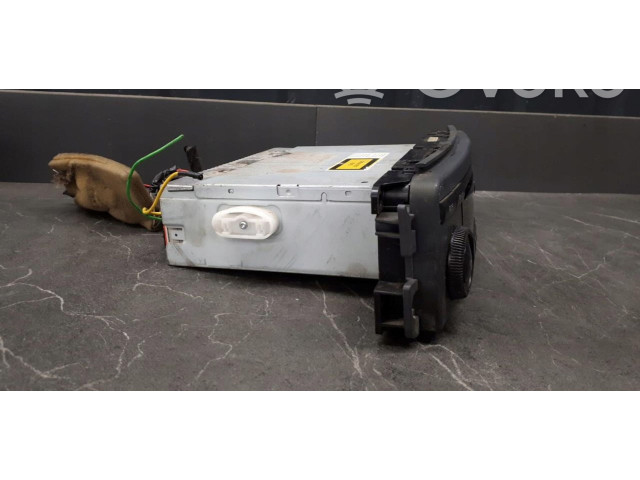 Pojistková skříňka Радио/ проигрыватель / навигация A4548200379 Smart ForFour I 2005