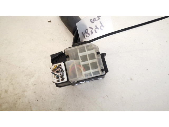 Ручка стеклоочистителей 17d682 Mazda 3 I