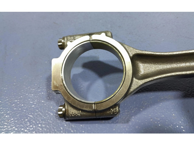 Поршень CFGB Skoda Superb B6 (3T)