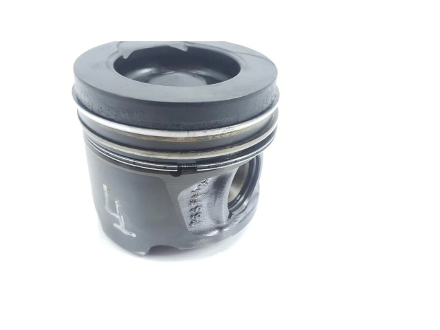  Поршень с шатуном K9K656 120A17296R, 1111AA  Dacia Duster  