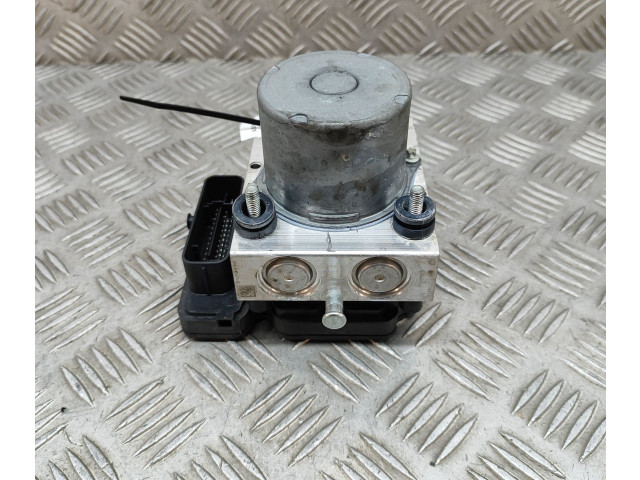 Блок АБС 104474500B Tesla Model 3 2017- года