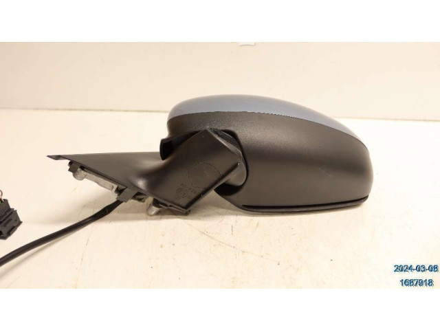 Зеркало электрическое Skoda Fabia Mk2 (5J) 2007 - 2014 года