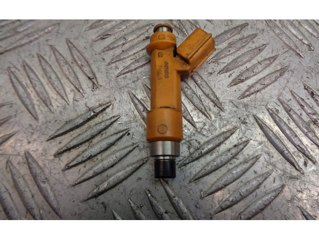 Vstřikovač 23250-40020   Toyota Yaris     