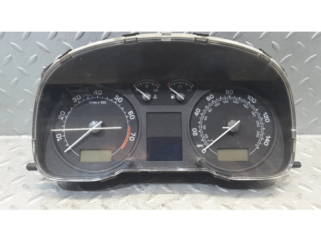 Панель приборов 1U0920921B, 81117875 Skoda Octavia Mk2 (1Z)