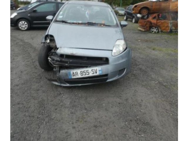 Моторчик заднего дворника Fiat Grande Punto