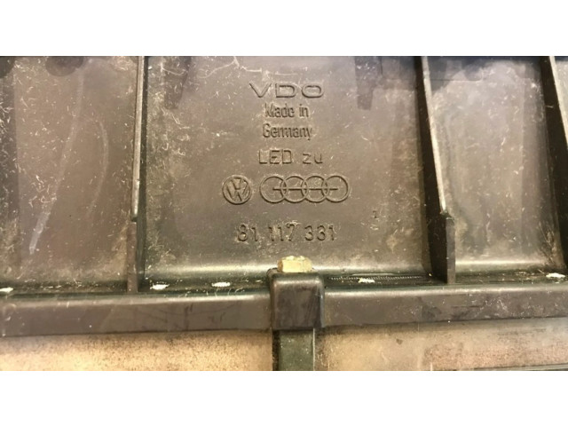 Přístrojová deska Audi 80 90 S2 B4 1994 81117331, 81117332