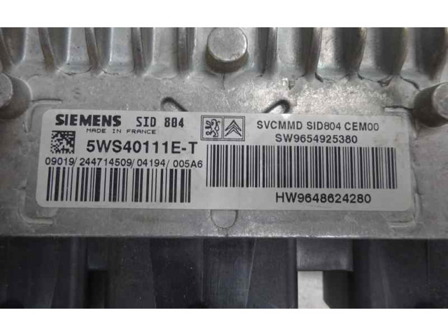 Блок управления двигателя 9654925380   Citroen C2