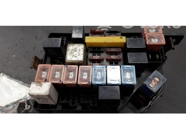 Pojistková skříňka 91211-29000 Hyunda Lantra I 1992