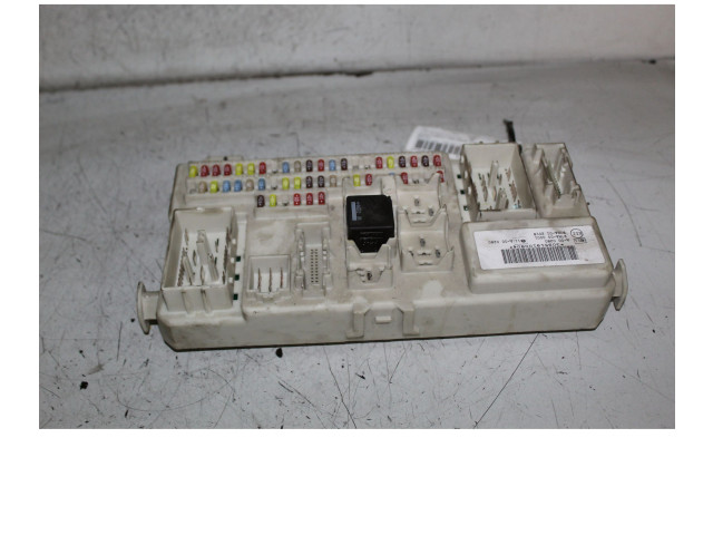 Pojistková skříňka Ford Focus C-MAX 2003