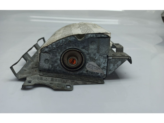 Подушка безопасности пассажира 8200238147   Renault Clio II