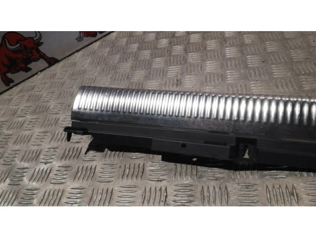 Отделка порога багажника