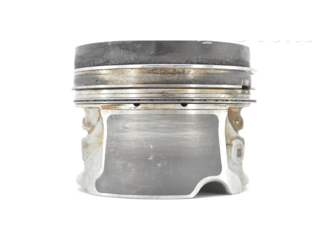 Píst 11258519401 BMW 3 F30 F35 F31 pro naftový motor 2.0 B47D20A