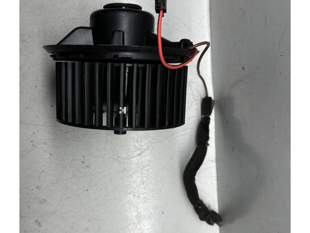 Вентилятор печки Volkswagen Caddy