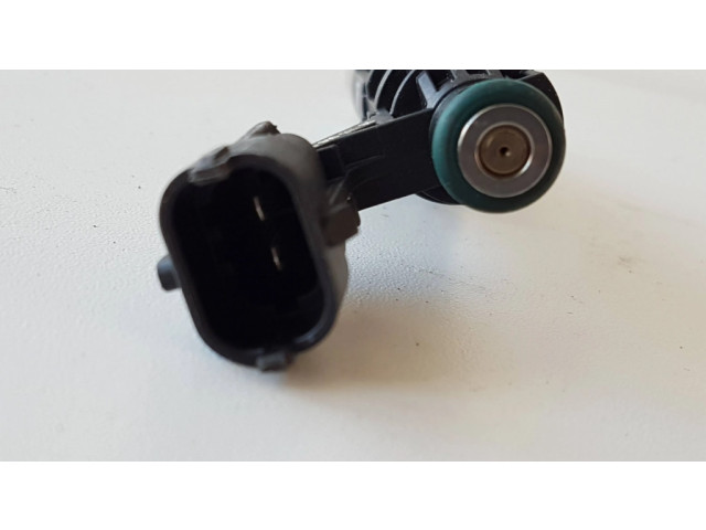 Форсунка 9830304880 Peugeot 208 для бензинового двигателя 1654508580 1.2