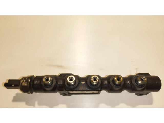 Vstřikovací lišta 9654592680 Ford Fiesta pro naftový motor 1.4