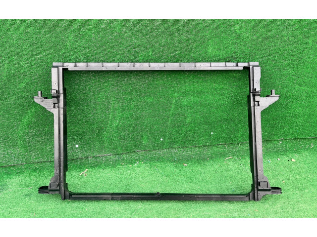 Диффузор  4KE121360G   Audi e-tron 